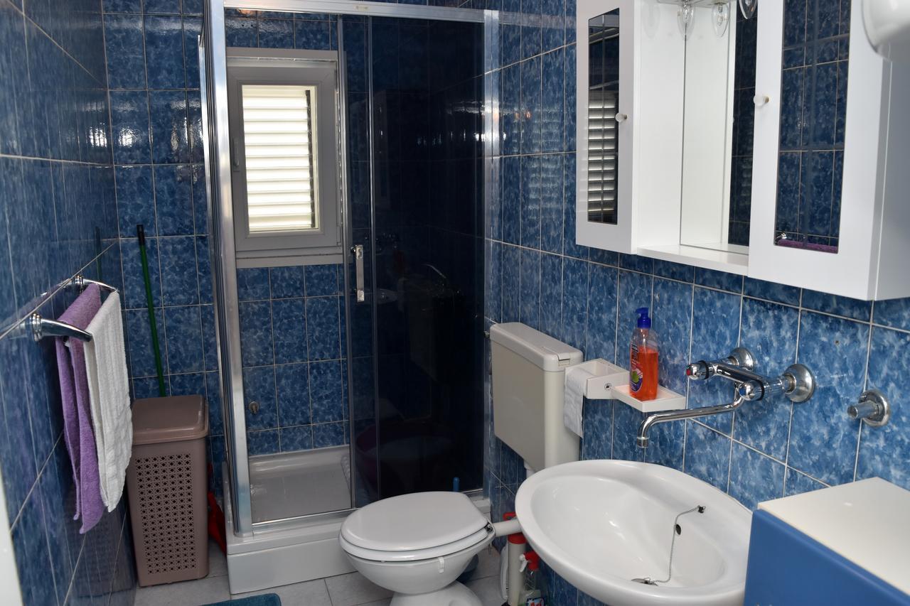 Apartments Oresic Vir Exterior foto
