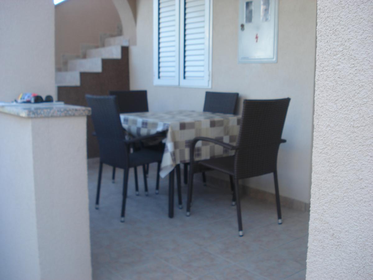Apartments Oresic Vir Exterior foto